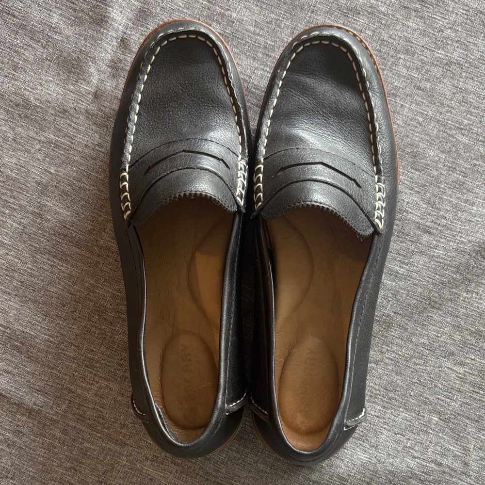 Womens Black Leather Sperry Penny Loafers - Classic Slip-On Dress Shoes. W9